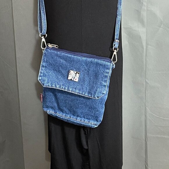 Maleficent Ursula Villains Lapel Pin Cruella Evil Queen Brooch Pin Jewelry Badge - Picture 9 of 11